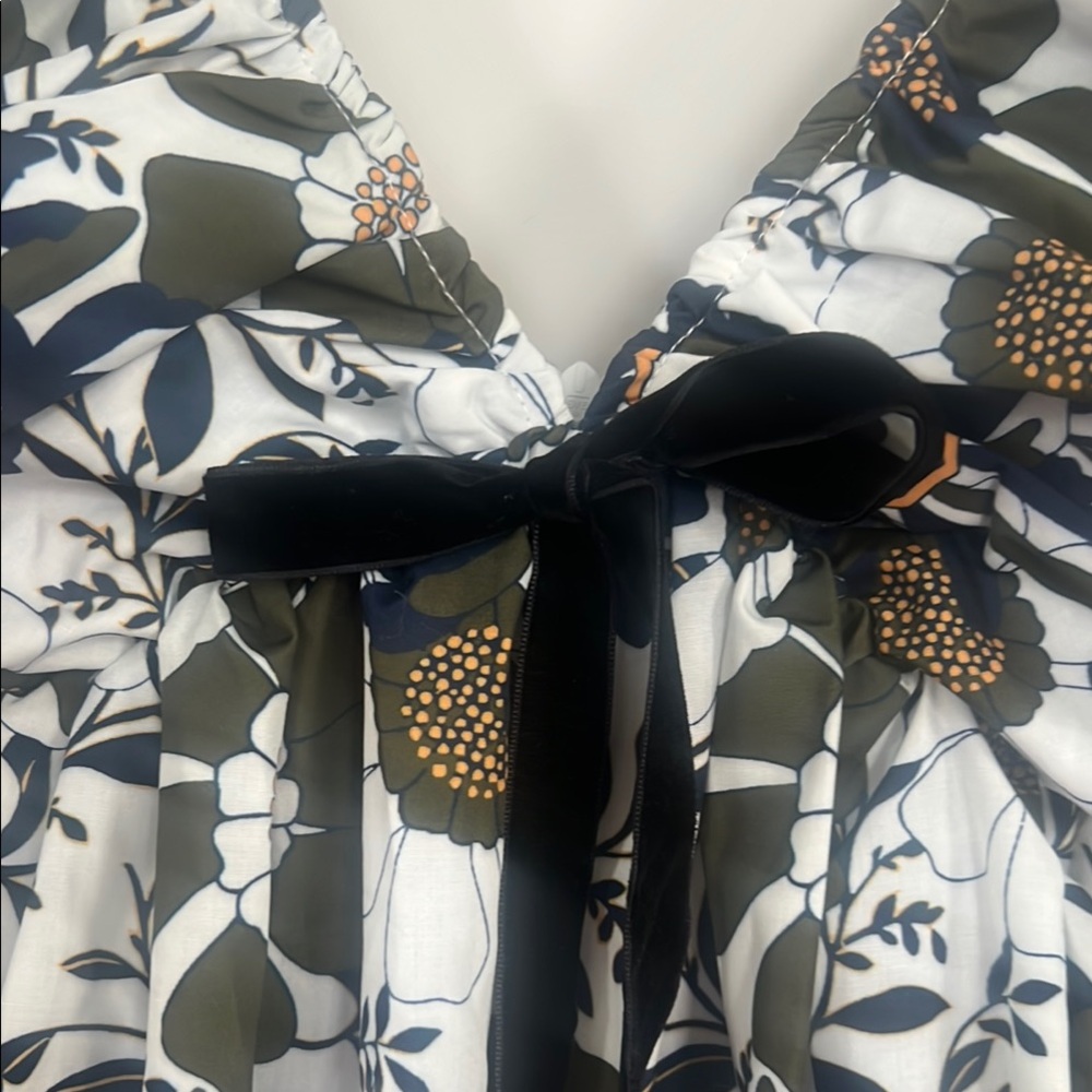 NWT- Ruffled Flutter Sleeve Mini Dress - Picture 4 of 6